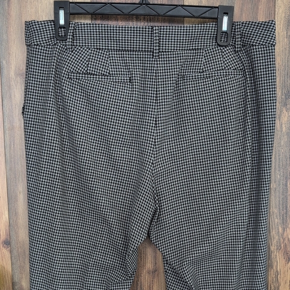 Talbots Pants - Talbots Hampshire Black and White Patterned Trousers 16       P195